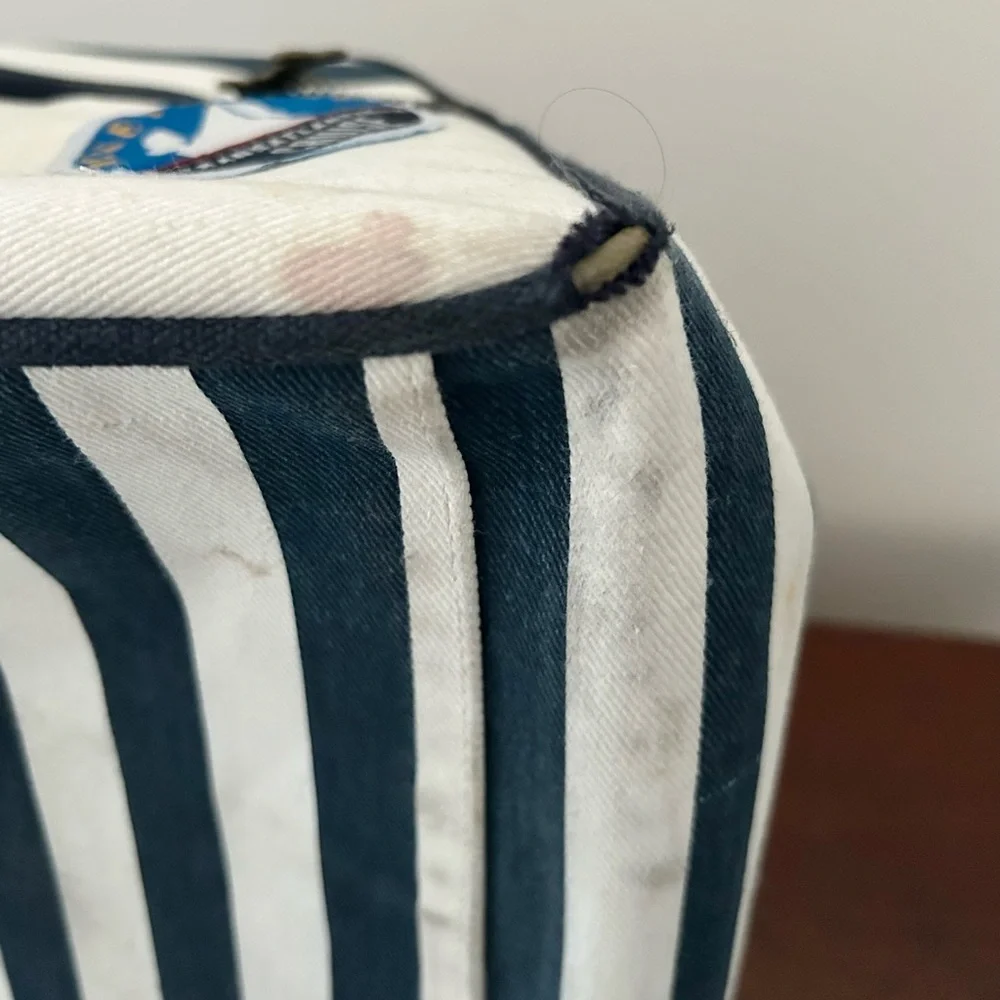 Disney Duffle Bag - Picture 11 of 12